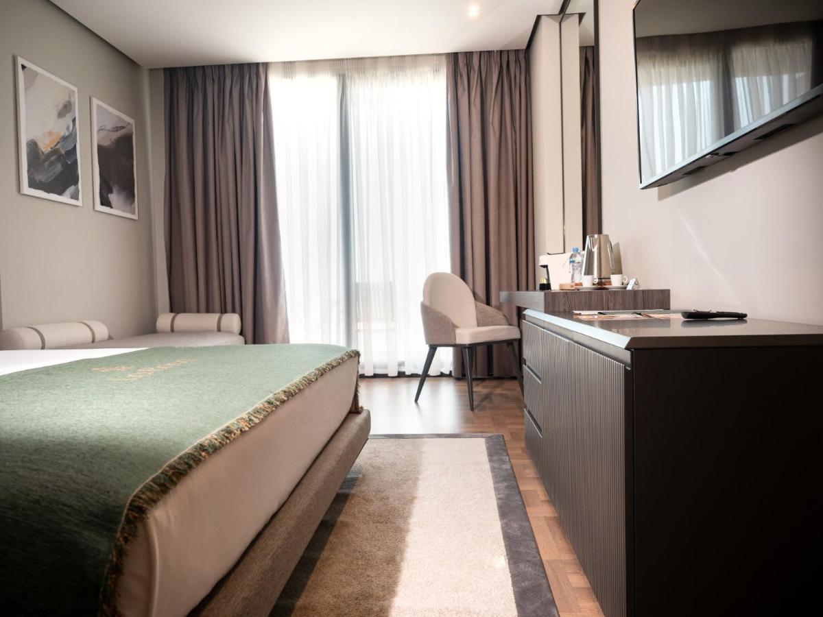 La Brisa Boutique Hotel Dhermi Bagian luar foto