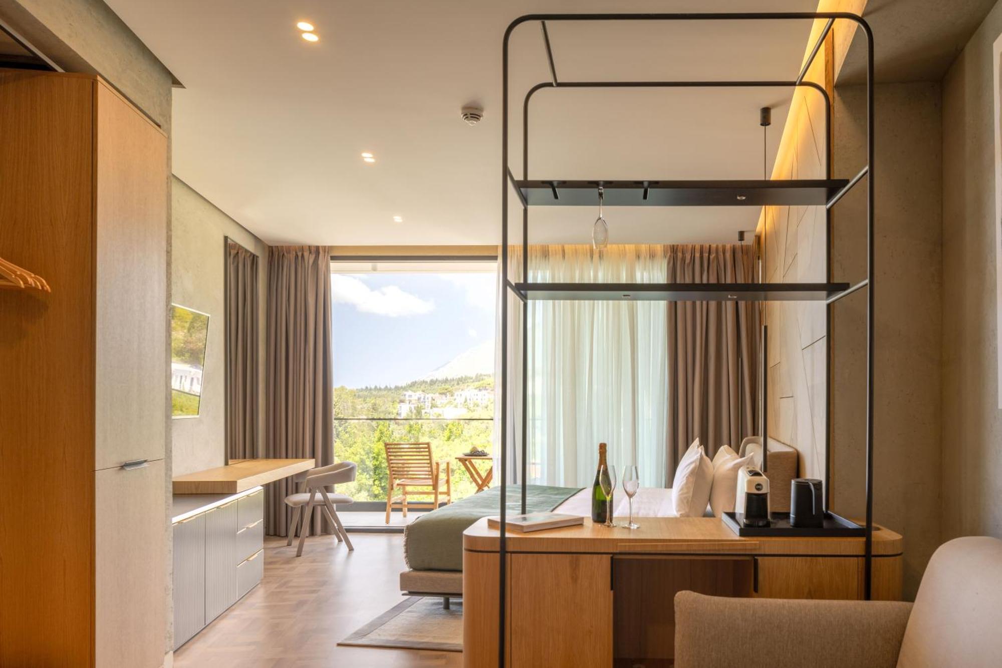 La Brisa Boutique Hotel Dhermi Bagian luar foto
